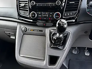 Used 2021 Ford Tourneo Custom Zetec Frozen White - Interior and Exterior details 10