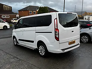 Used 2021 Ford Tourneo Custom Zetec Frozen White - Interior and Exterior details 16