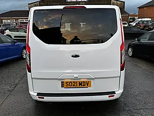 Used 2021 Ford Tourneo Custom Zetec Frozen White - Interior and Exterior details 17