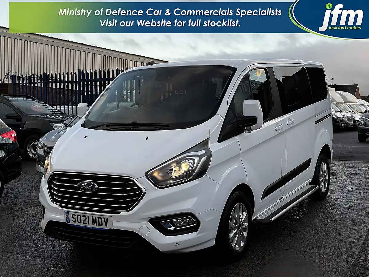 Used 2021 Ford Tourneo Custom Zetec Frozen White - Interior and Exterior details 20