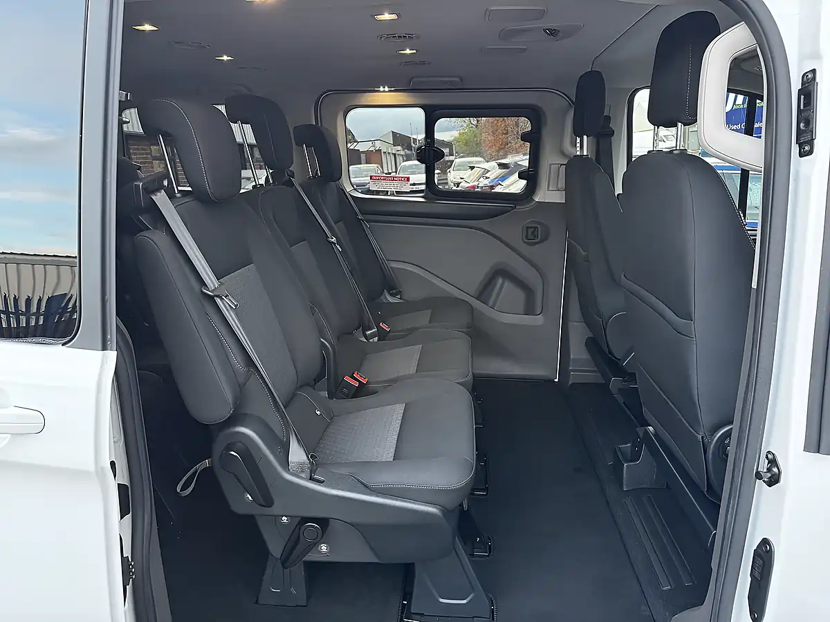Used 2021 Ford Tourneo Custom Zetec Frozen White - Interior and Exterior details 3