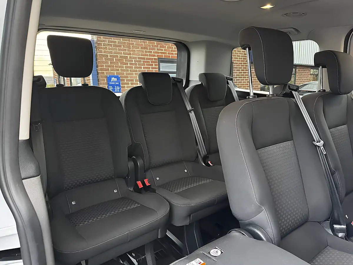 Used 2021 Ford Tourneo Custom Zetec Frozen White - Interior and Exterior details 4