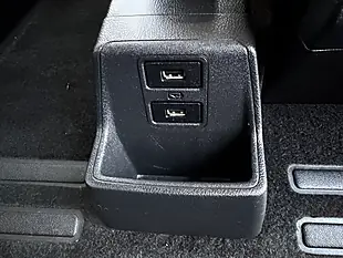 Used 2021 Ford Tourneo Custom Zetec Frozen White - Interior and Exterior details 5