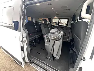Used 2021 Ford Tourneo Custom Zetec Frozen White - Interior and Exterior details 20