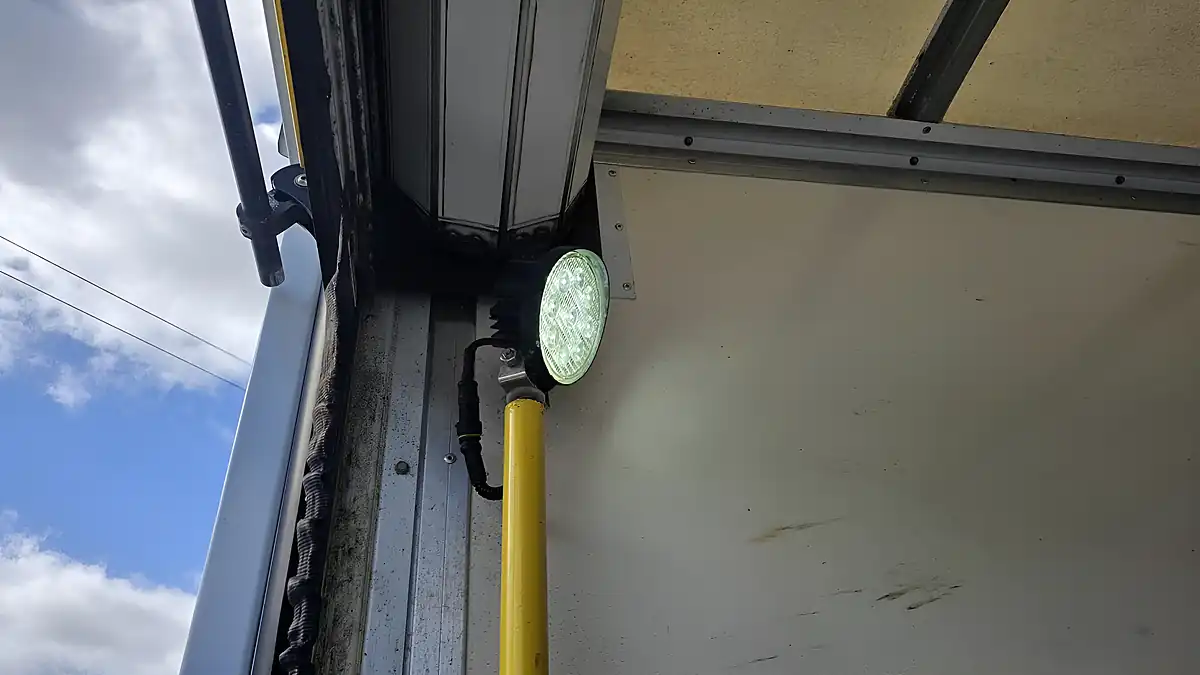 Used 2021 Ford Transit 350 Luton L4 White - Interior and Exterior details 20
