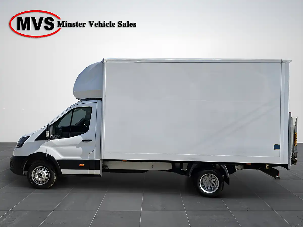 Used 2021 Ford Transit 350 Luton L4 White - Interior and Exterior details 3