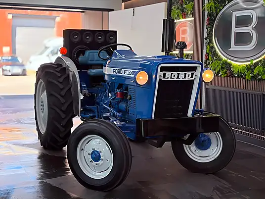 2021 Ford Transit 3600 Tractor