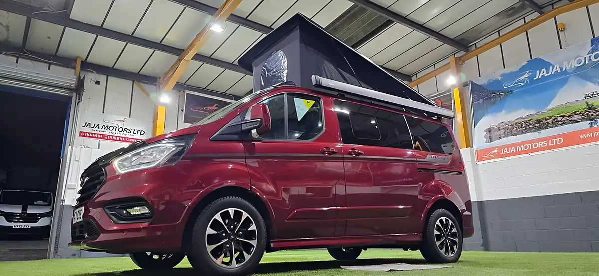 Used 2021 Ford Transit Campervan Red - Front View