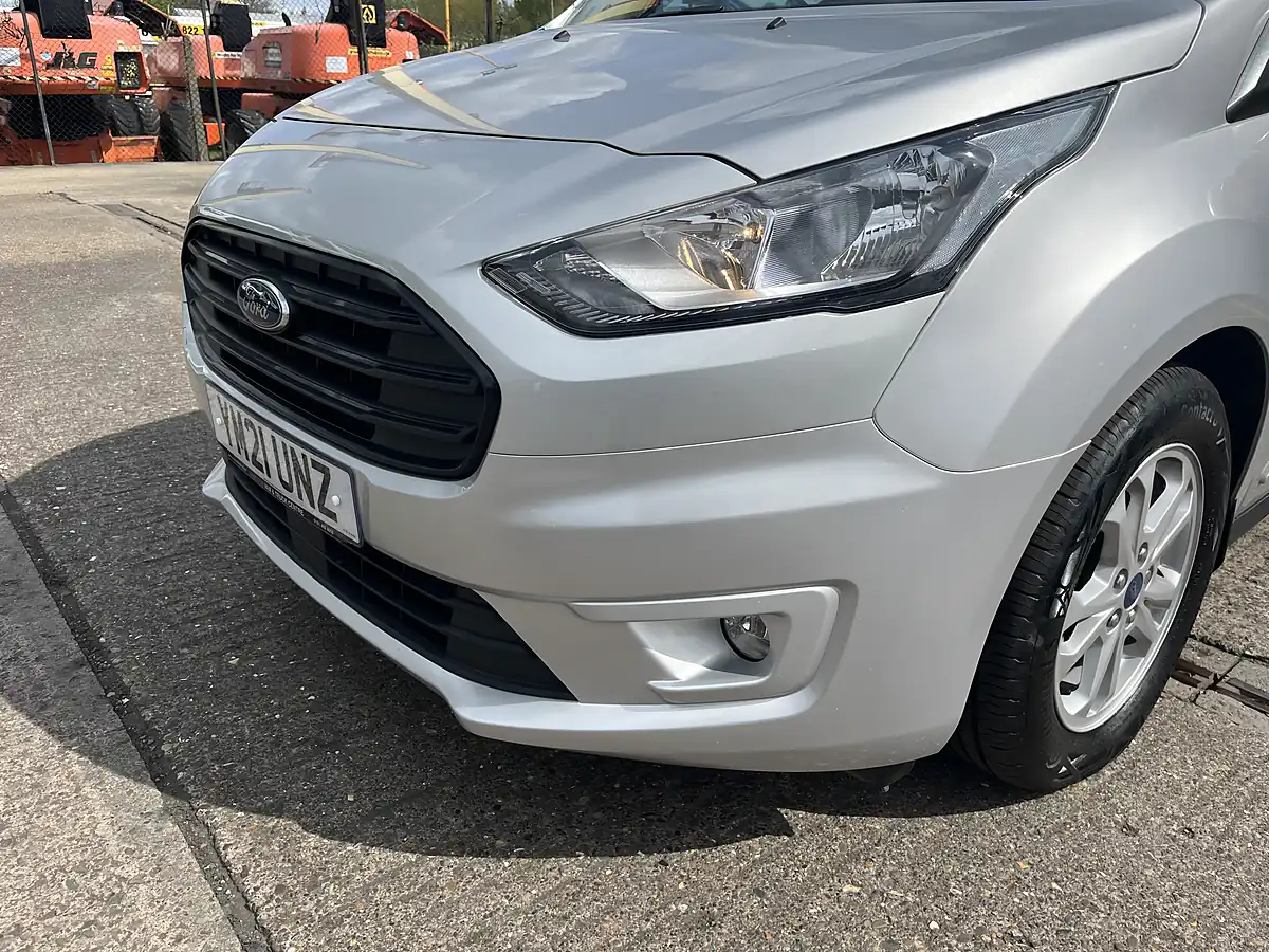 Used 2021 Ford Transit Connect 200 Limited Silver - Interior and Exterior details 13