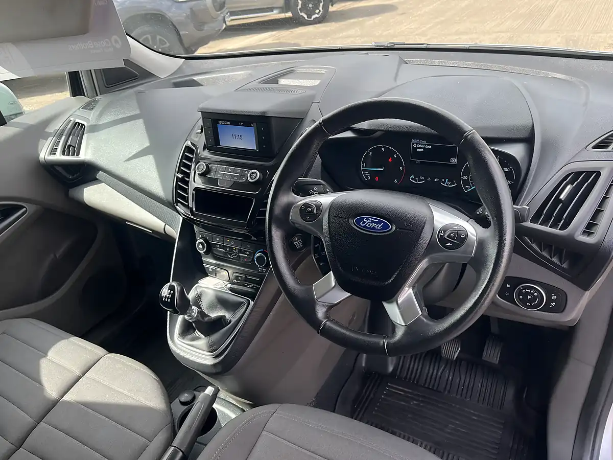 Used 2021 Ford Transit Connect 200 Limited Silver - Interior and Exterior details 19