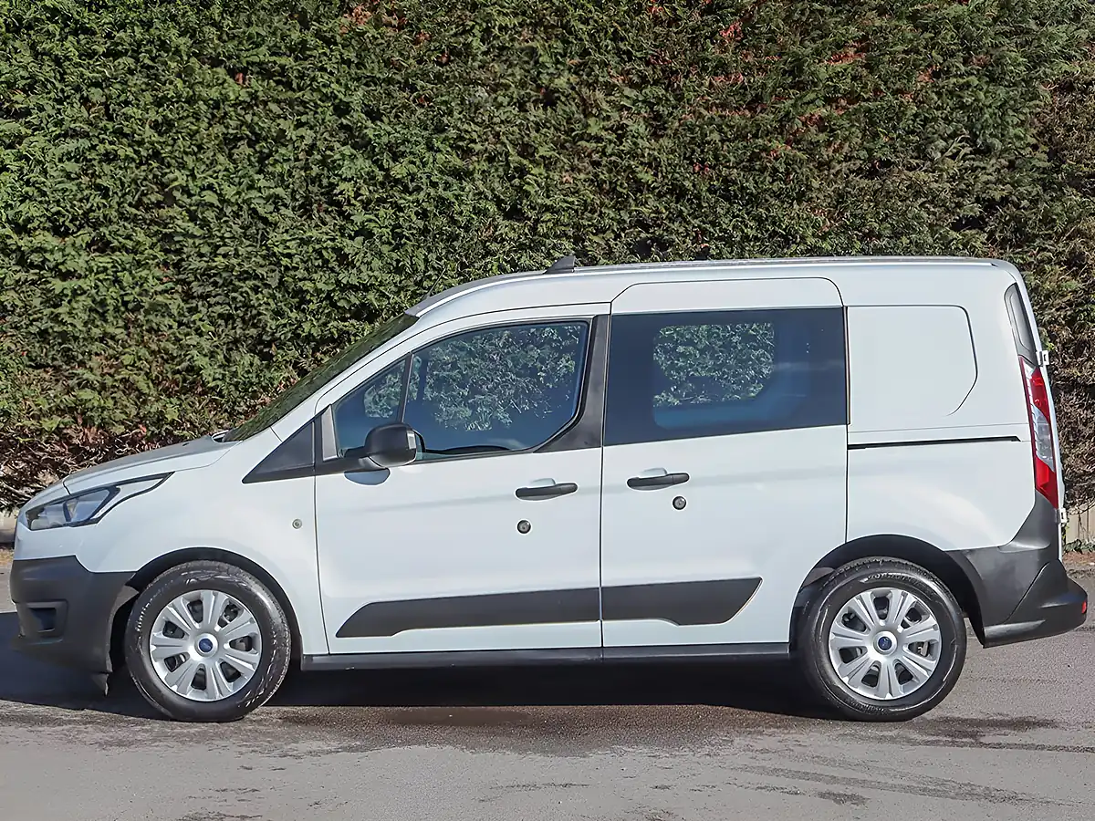 Used 2021 Ford Transit Connect 220 White - Interior and Exterior details 13