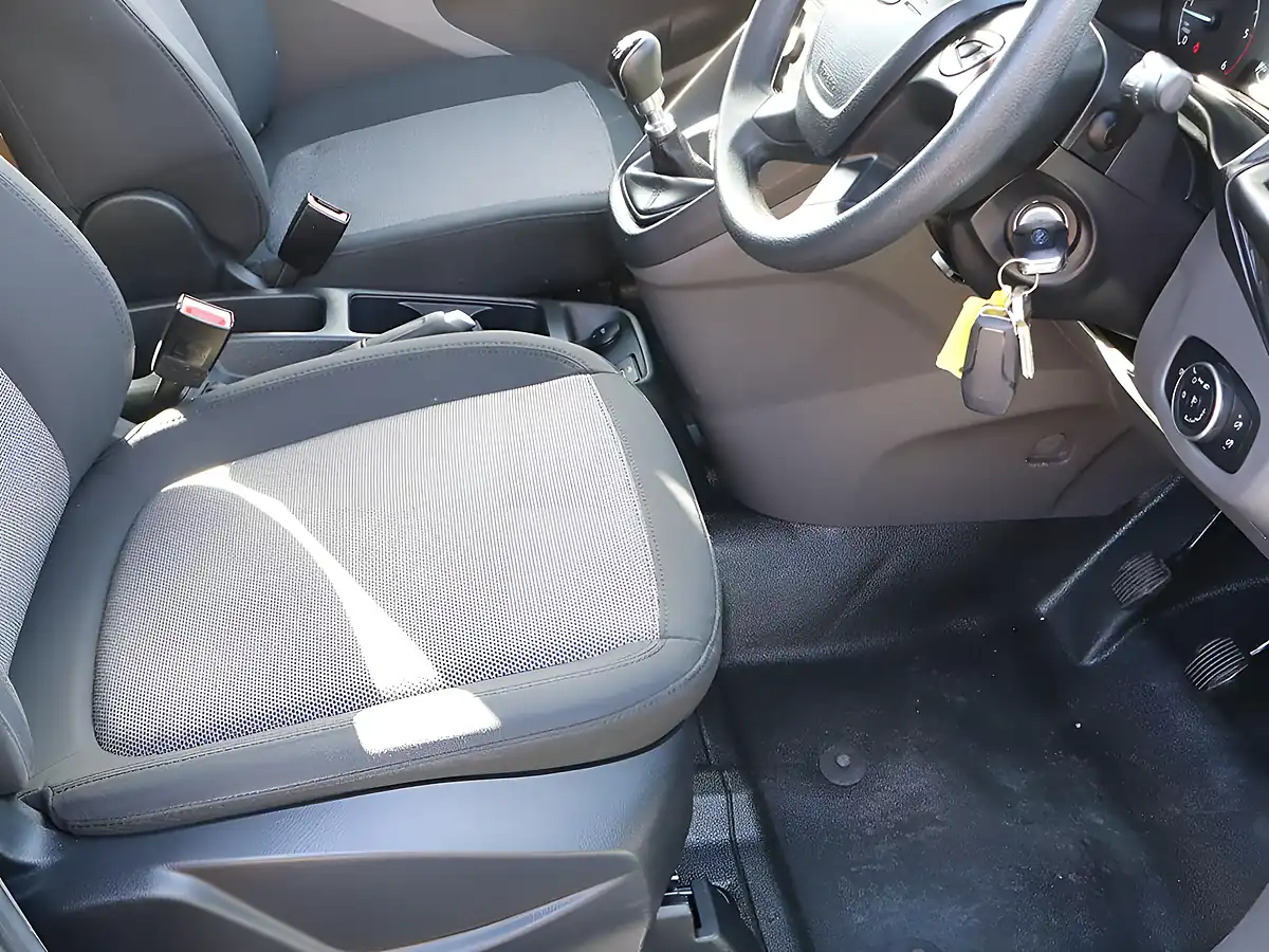 Used 2021 Ford Transit Connect 220 White - Interior and Exterior details 19