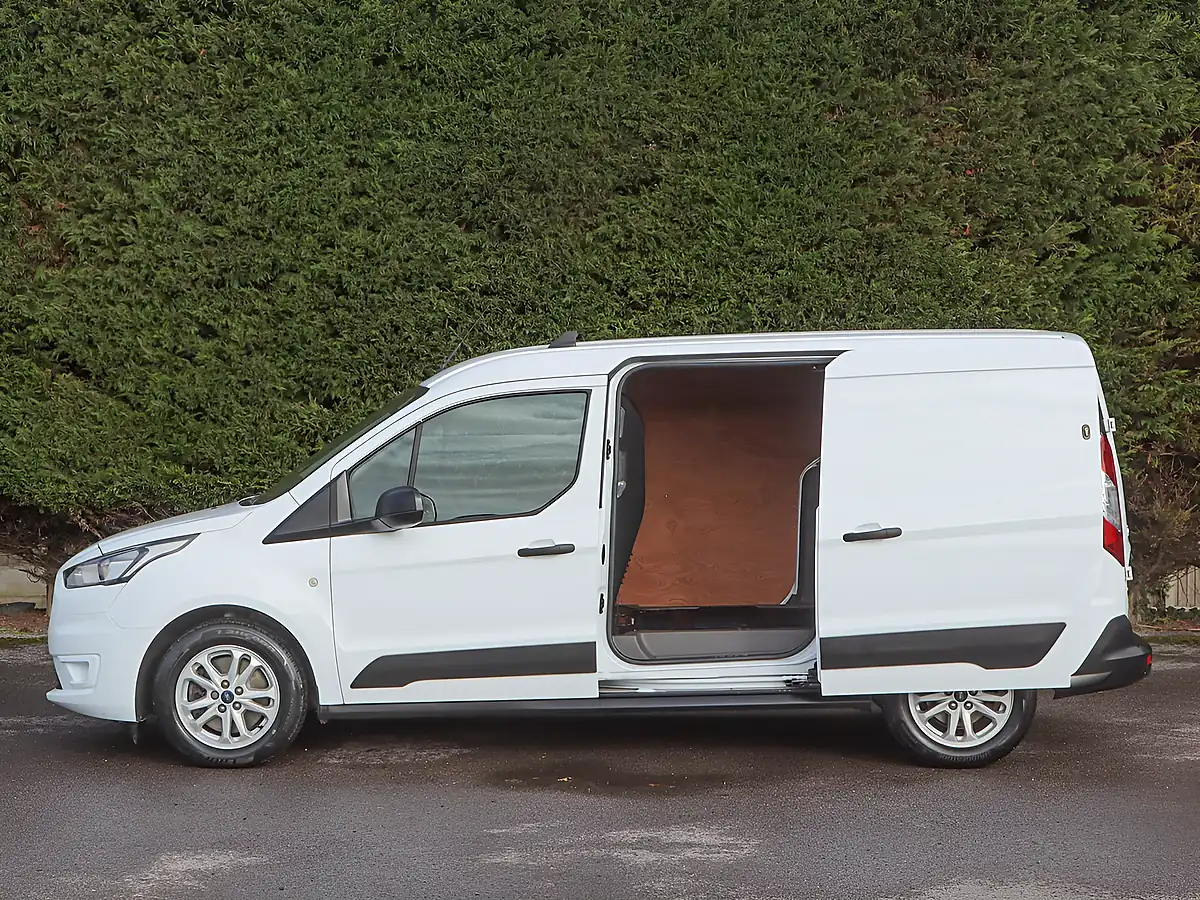 Used 2021 Ford Transit Connect 240 Trend Frozen White - Interior and Exterior details 13