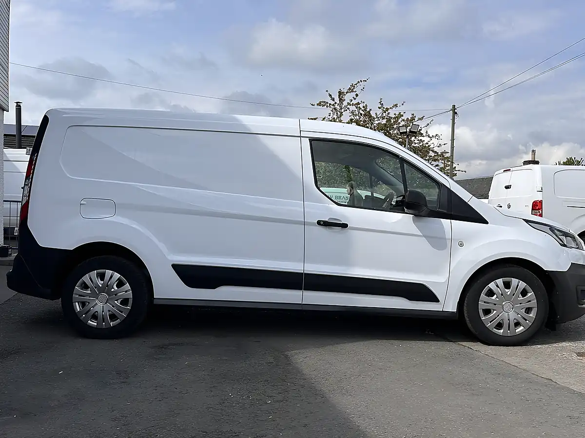 Used 2021 Ford Transit Connect Leader Frozen White - Interior and Exterior details 9