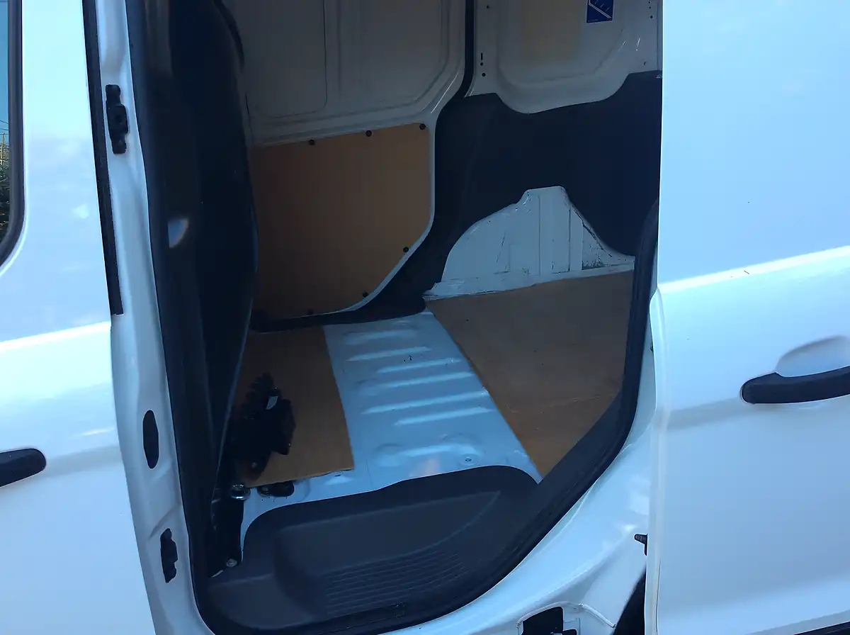 Used 2021 Ford Transit Connect Leader Van 200 L1 White - Interior and Exterior details 12