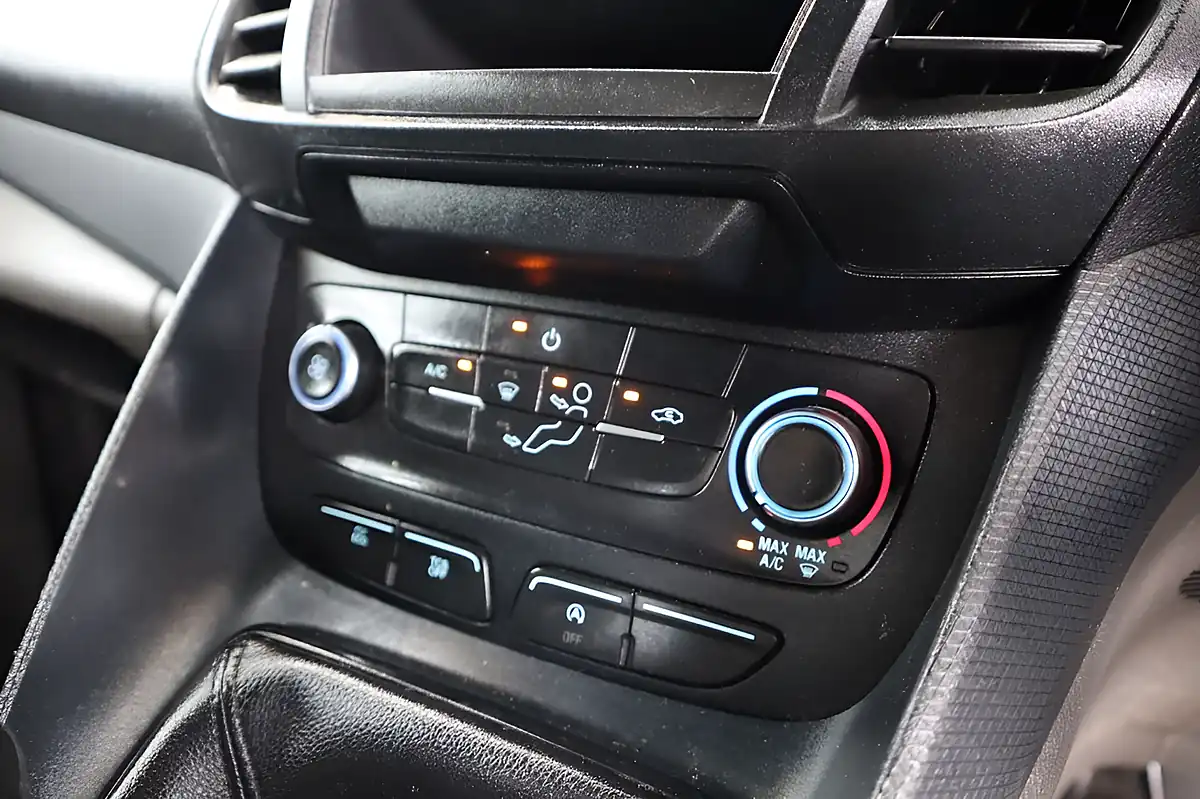 Used 2021 Ford Transit Connect Leader White - Interior and Exterior details 17