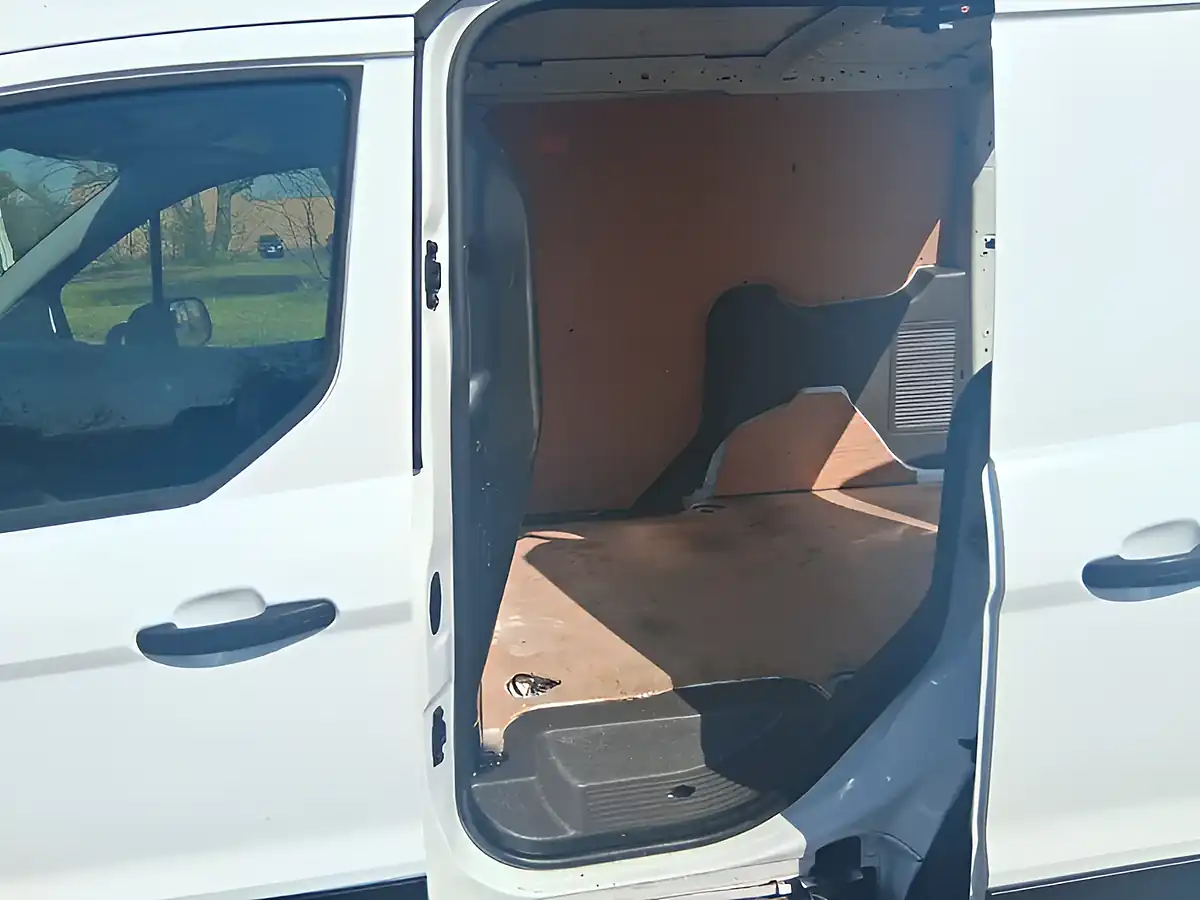 Used 2021 Ford Transit Connect Leader White - Interior and Exterior details 10