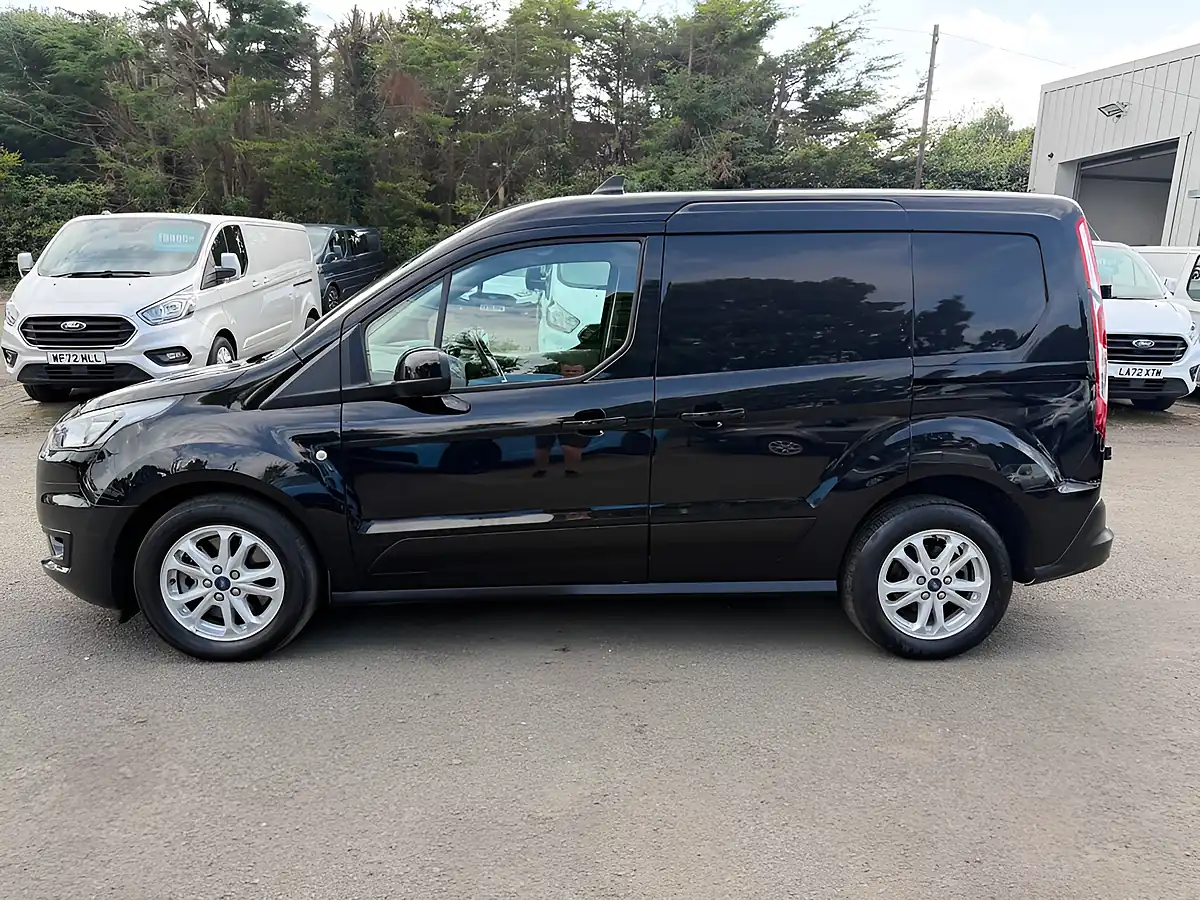 Used 2021 Ford Transit Connect Limited Black - Interior and Exterior details 10
