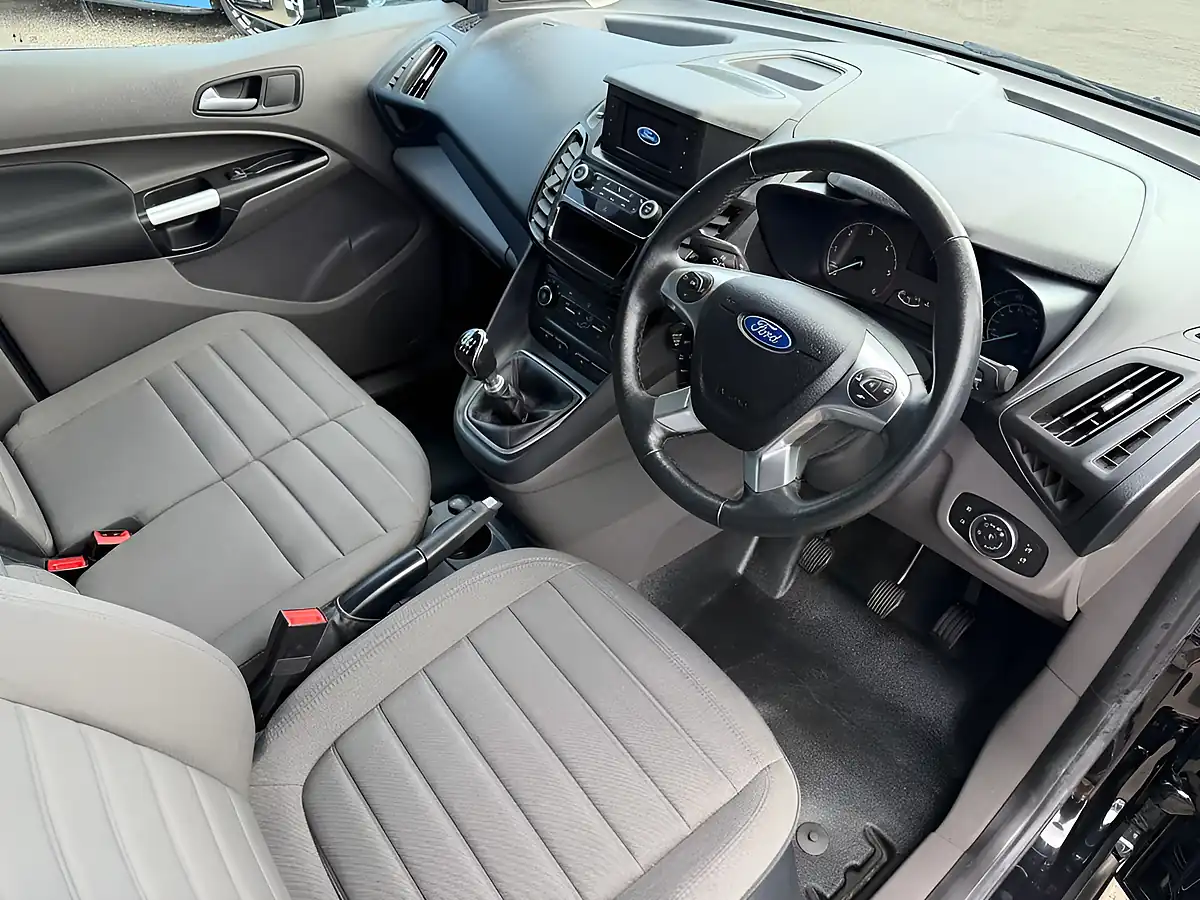 Used 2021 Ford Transit Connect Limited Black - Interior and Exterior details 3