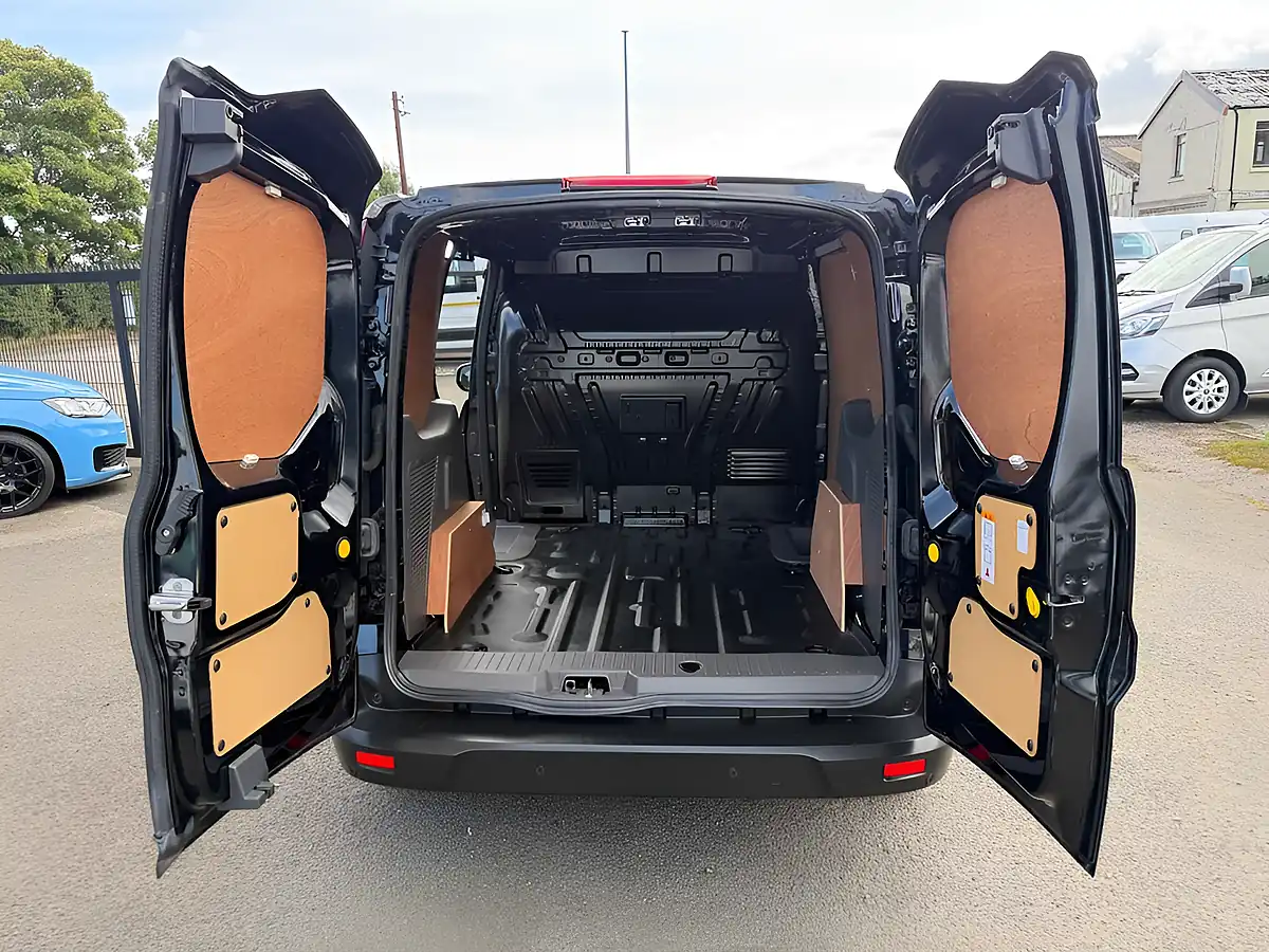 Used 2021 Ford Transit Connect Limited Black - Interior and Exterior details 4