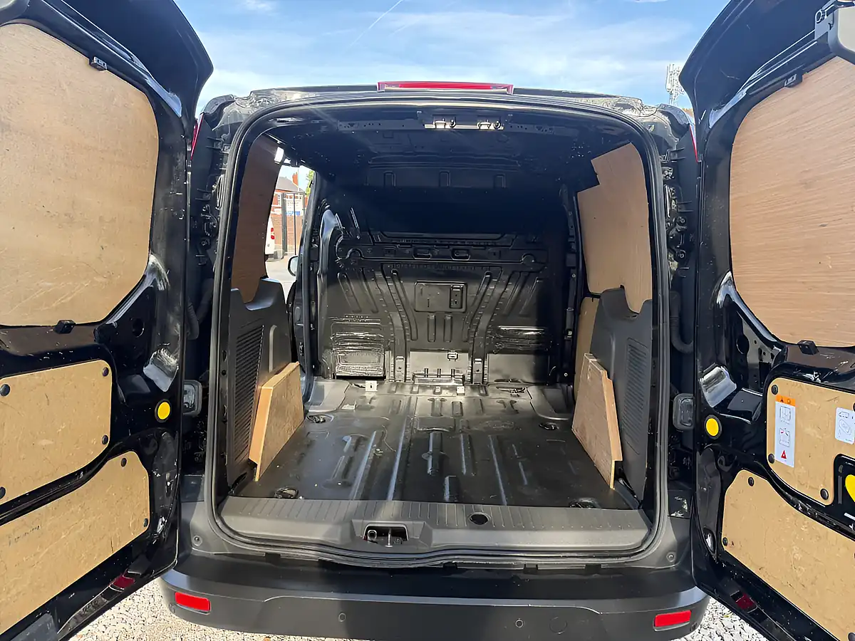 Used 2021 Ford Transit Connect Limited Black - Interior and Exterior details 4