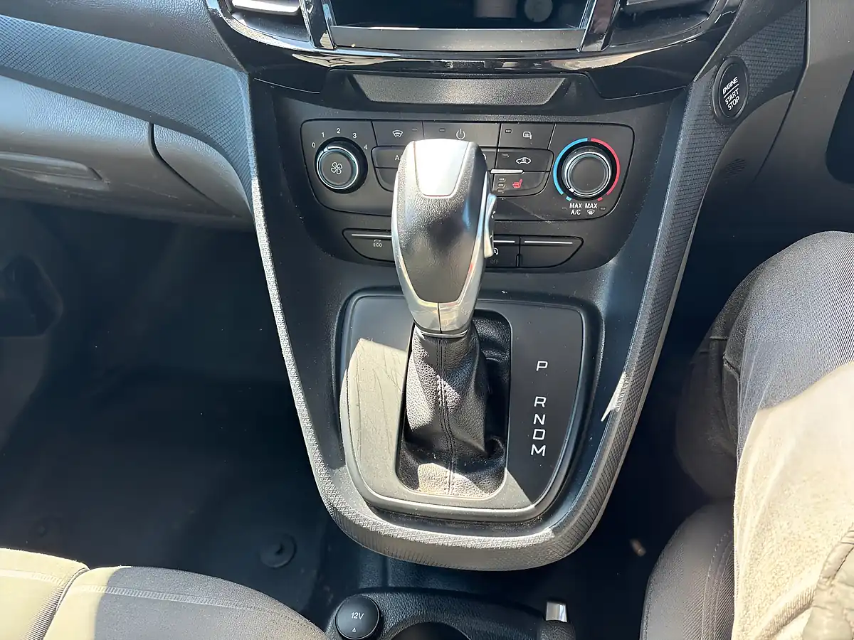 Used 2021 Ford Transit Connect Limited Blue - Interior and Exterior details 13
