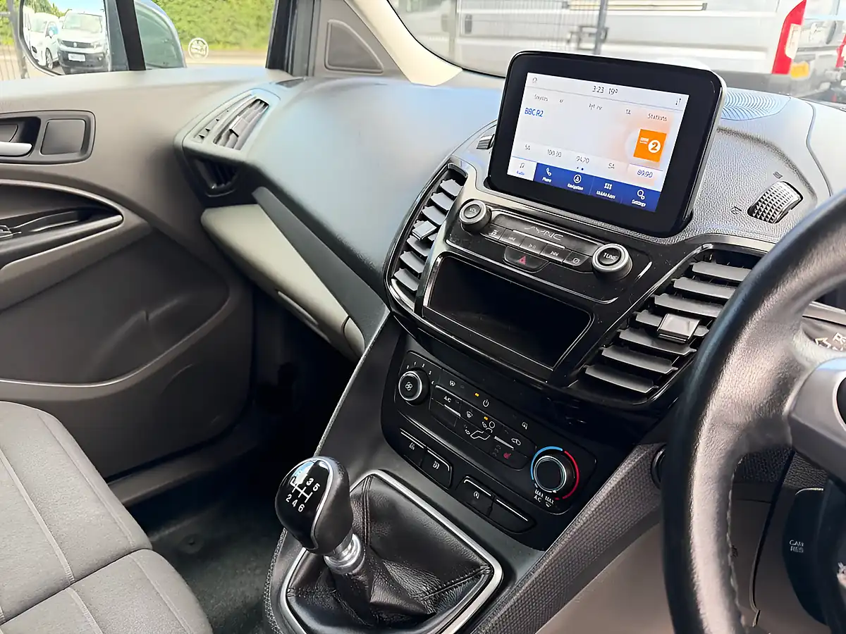 Used 2021 Ford Transit Connect Limited Grey - Interior and Exterior details 15