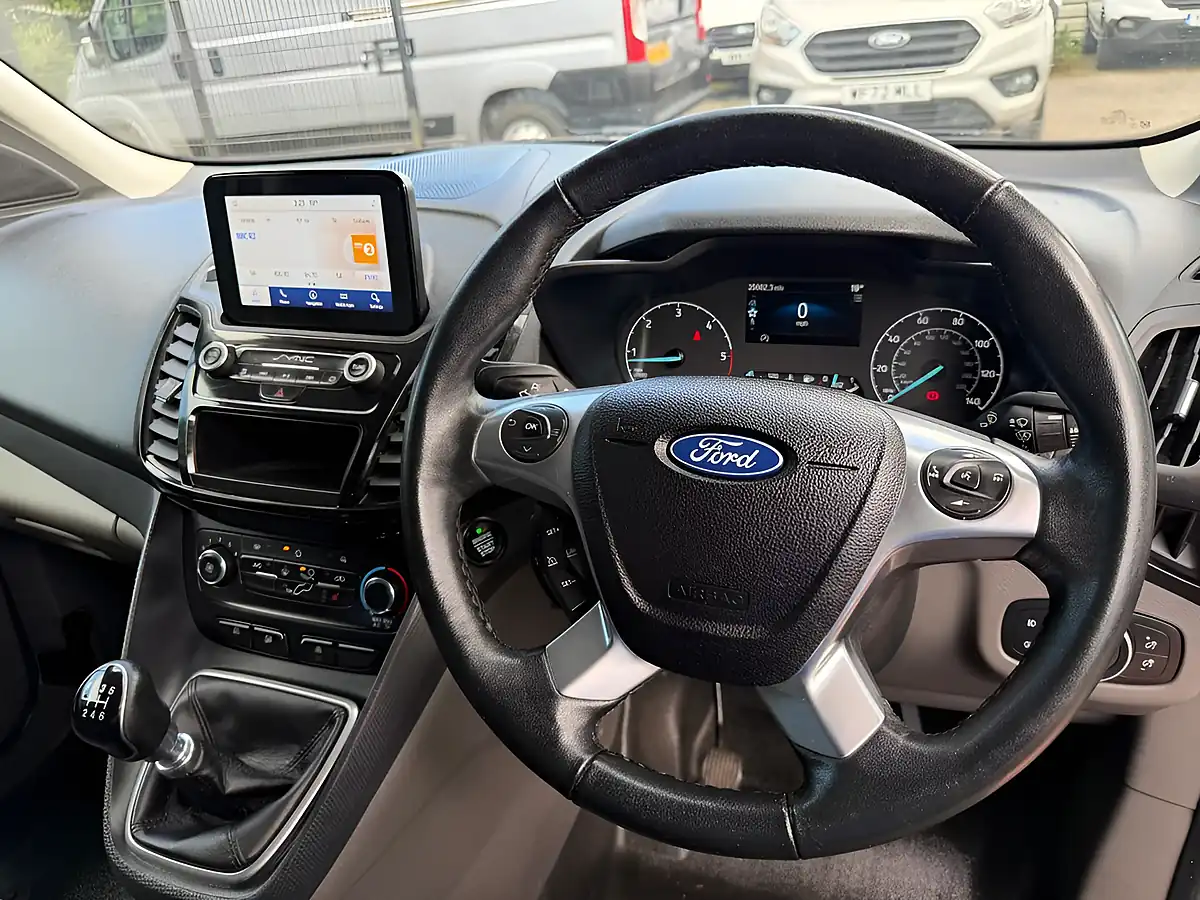 Used 2021 Ford Transit Connect Limited Grey - Interior and Exterior details 5