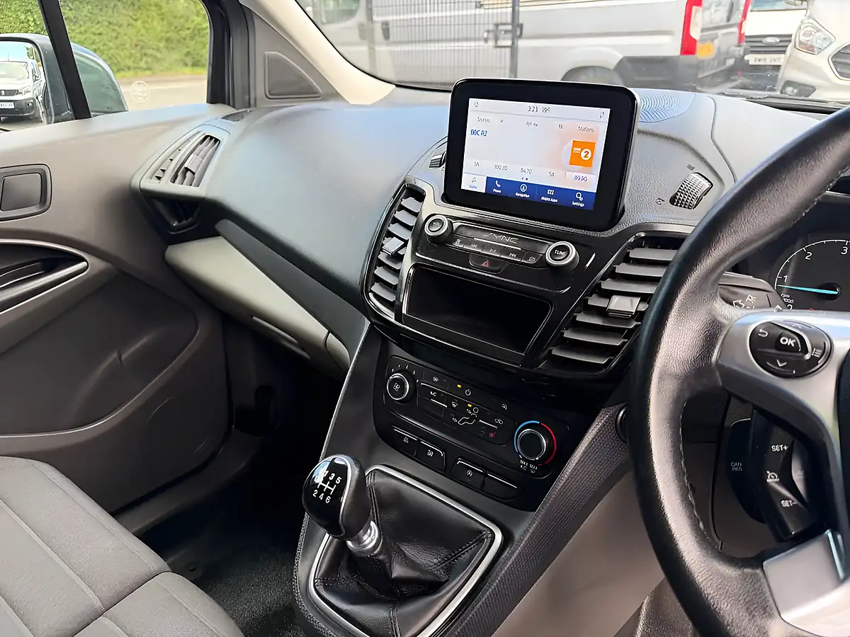 Used 2021 Ford Transit Connect Limited Grey - Interior and Exterior details 6