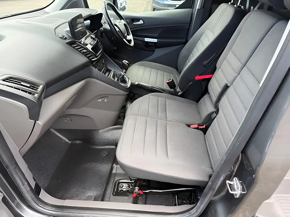 Used 2021 Ford Transit Connect Limited Grey - Interior and Exterior details 8