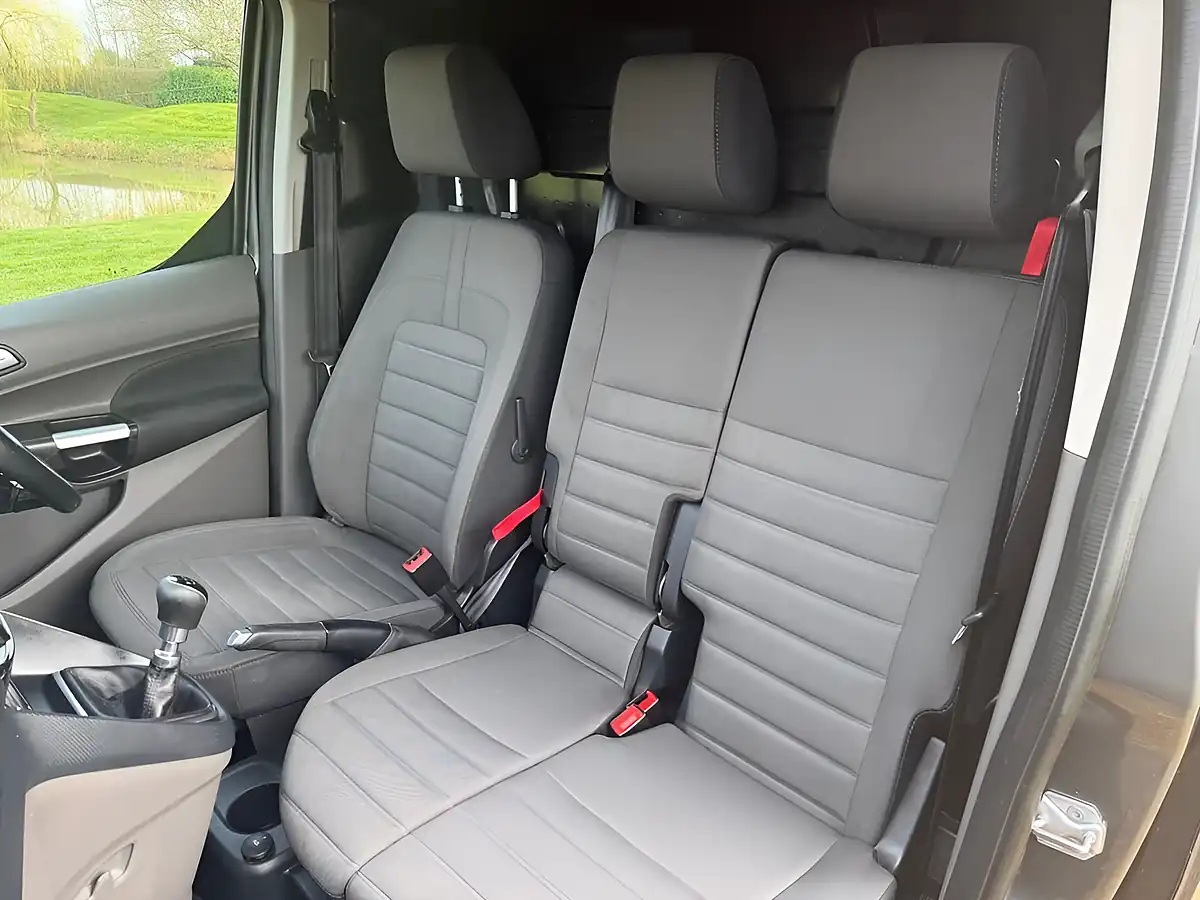 Used 2021 Ford Transit Connect Limited Grey - Interior and Exterior details 17