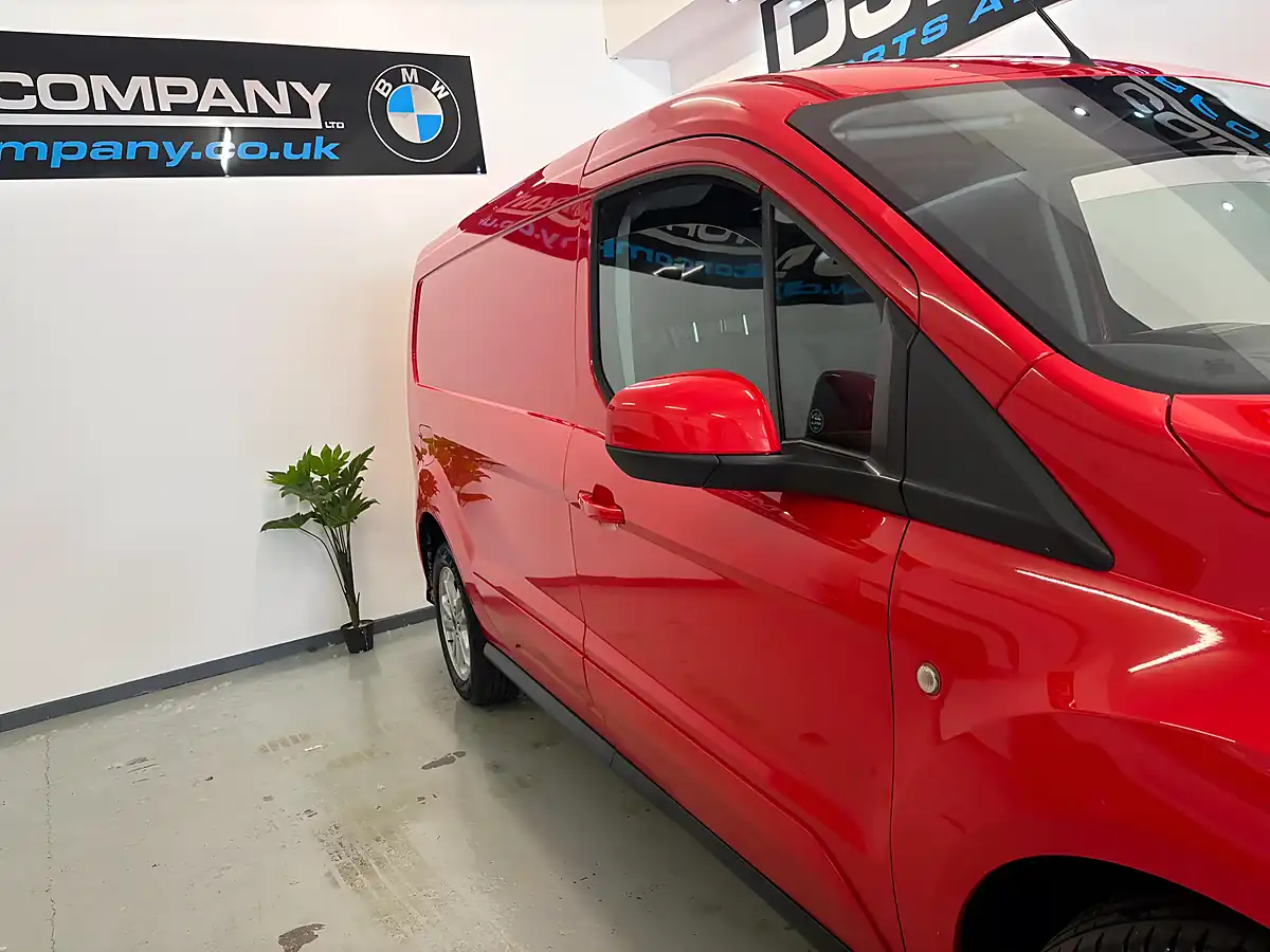 Used 2021 Ford Transit Connect Limited L2 Red - Interior and Exterior details 6