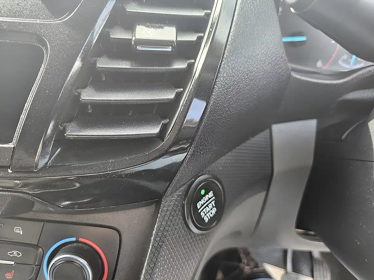 Used 2021 Ford Transit Connect Limited Moondust Silver - Interior and Exterior details 19
