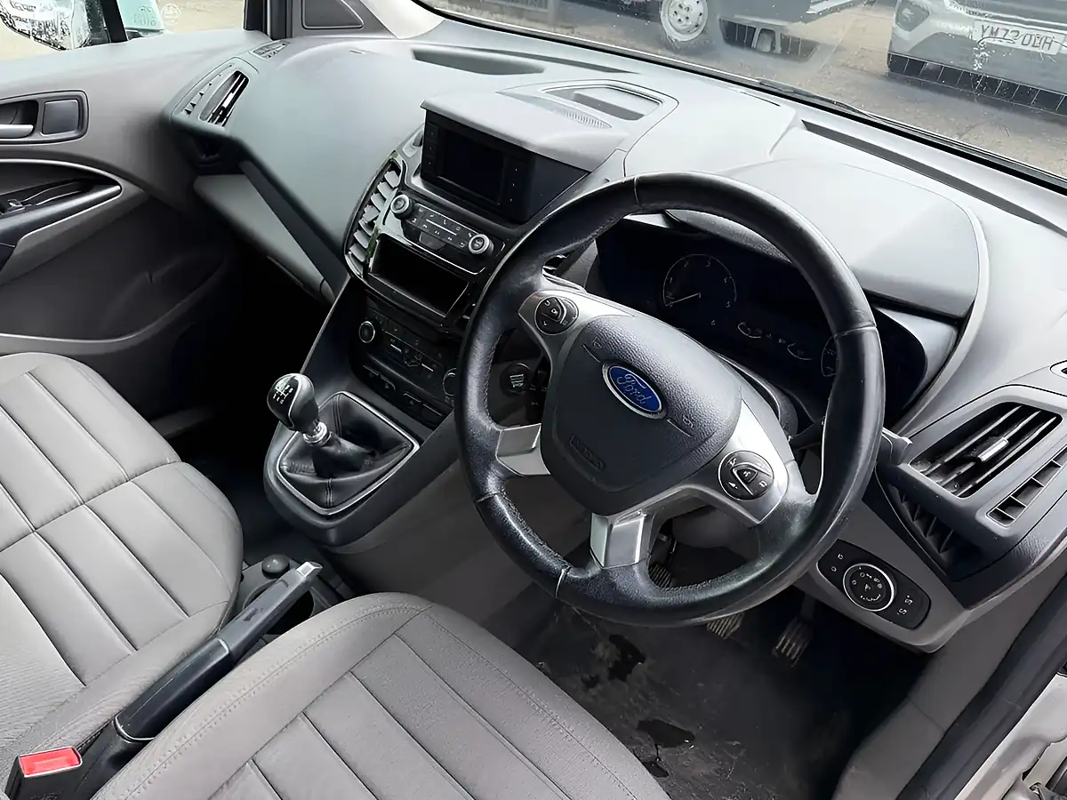 Used 2021 Ford Transit Connect Limited Silver - Interior and Exterior details 13