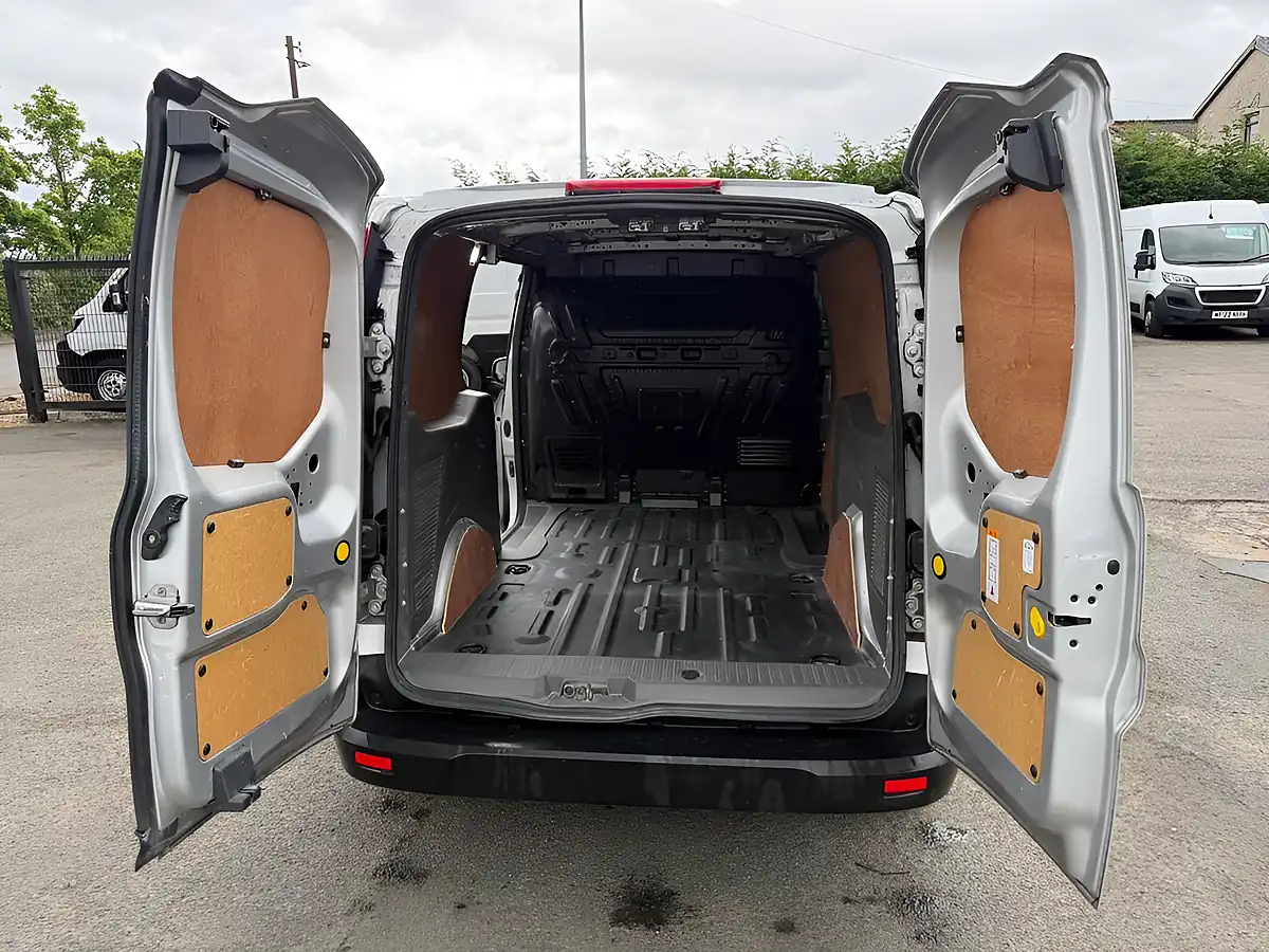 Used 2021 Ford Transit Connect Limited Silver - Interior and Exterior details 3