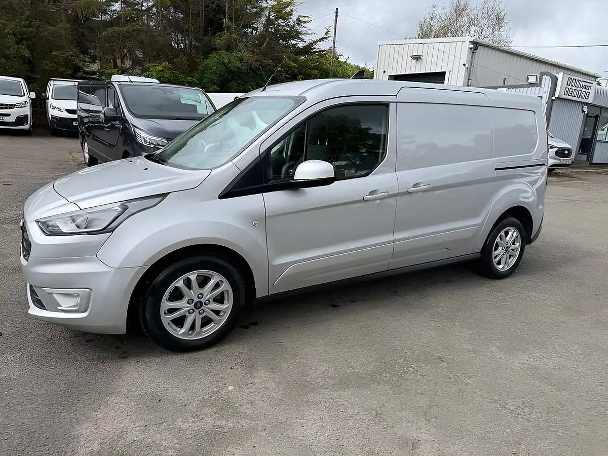Used 2021 Ford Transit Connect Limited Silver - Interior and Exterior details 5