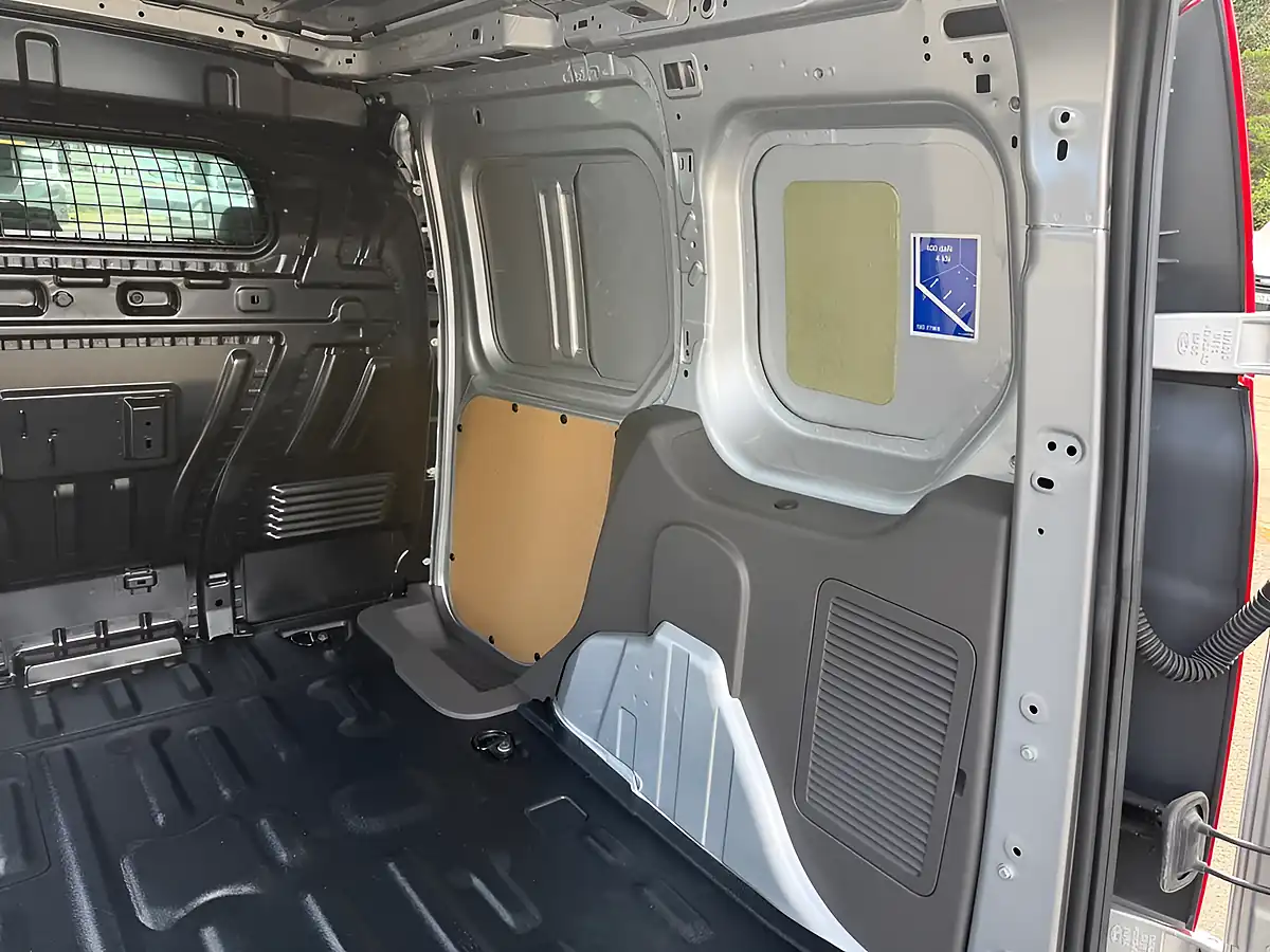 Used 2021 Ford Transit Connect Limited Silver - Interior and Exterior details 19