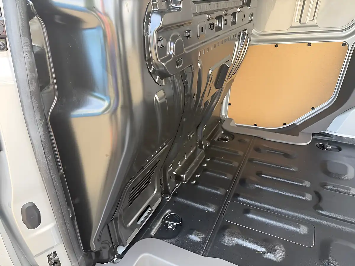 Used 2021 Ford Transit Connect Limited Silver - Interior and Exterior details 20