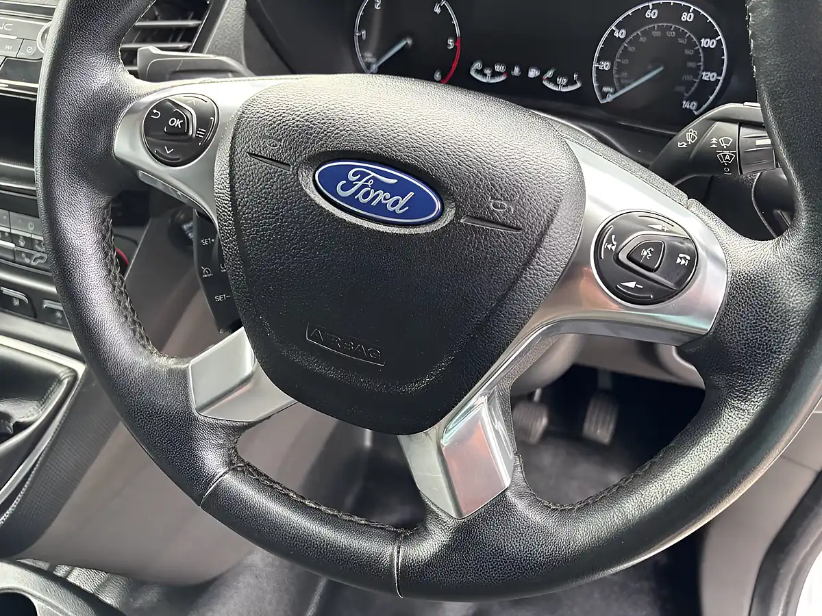 Used 2021 Ford Transit Connect Limited White - Interior and Exterior details 10