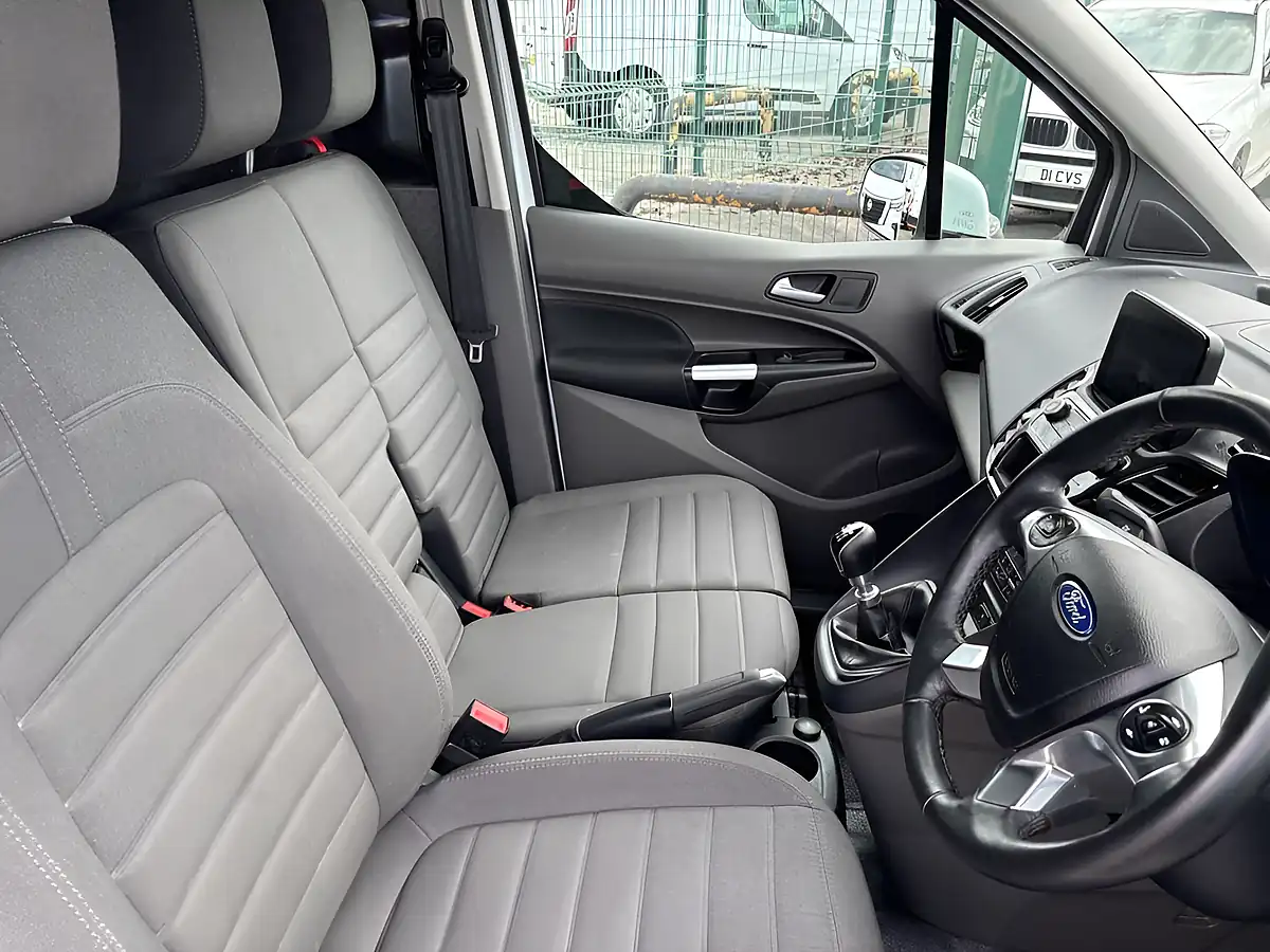 Used 2021 Ford Transit Connect Limited White - Interior and Exterior details 8