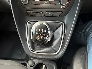 Used 2021 Ford Transit Connect Limited White - Interior and Exterior details 17