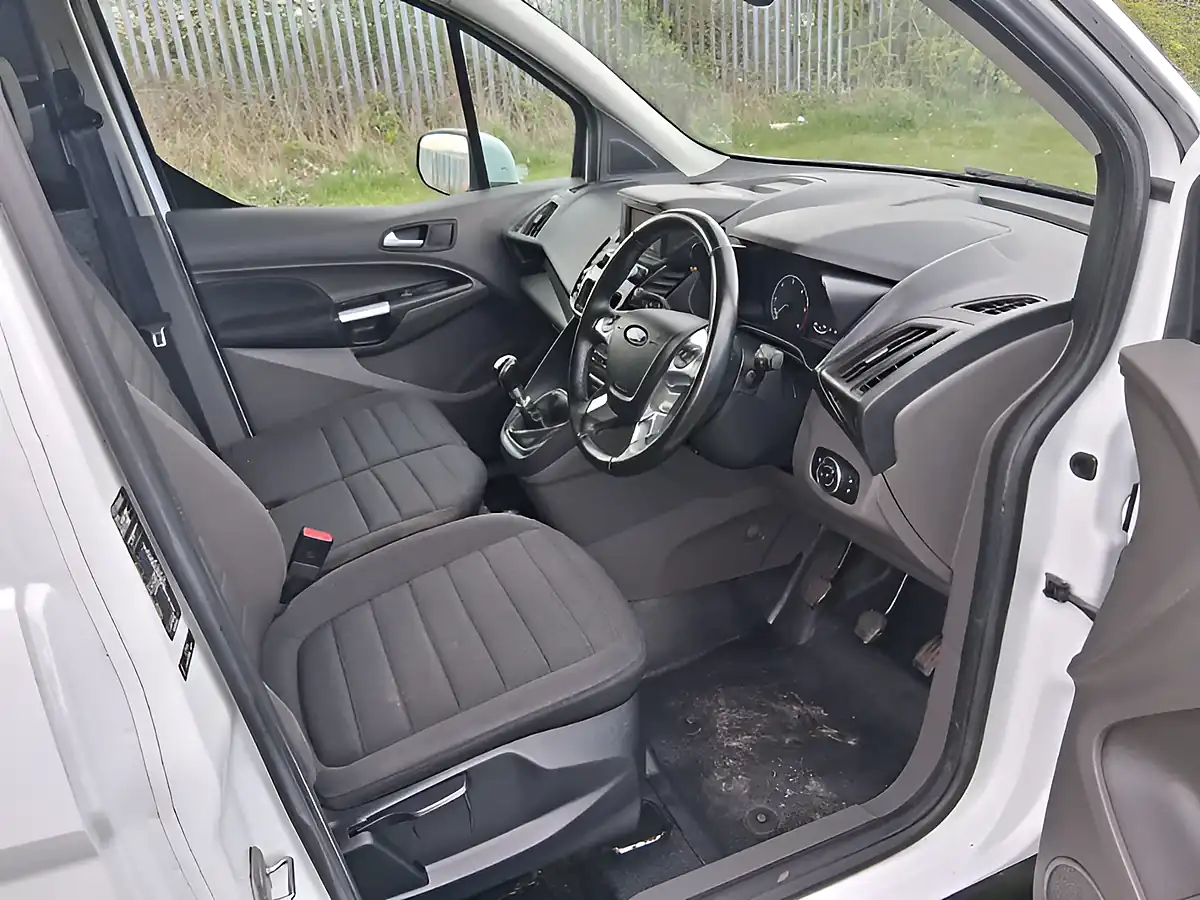 Used 2021 Ford Transit Connect Limited White - Interior and Exterior details 12