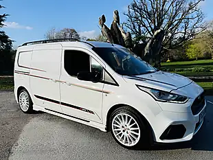 Used 2021 Ford Transit Connect Ms-Rt R120 Ltd White - Interior and Exterior details 5