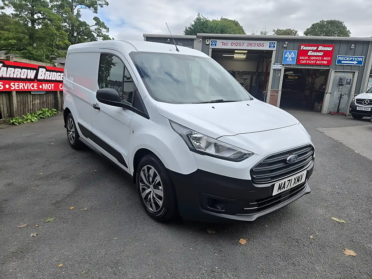 Used 2021 Ford Transit Connect Panel Van White - Front View