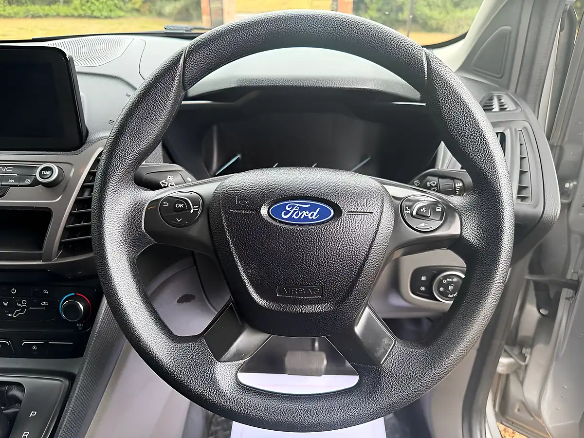 Used 2021 Ford Transit Connect Trend Crew Van Double Cab Silver - Interior and Exterior details 12