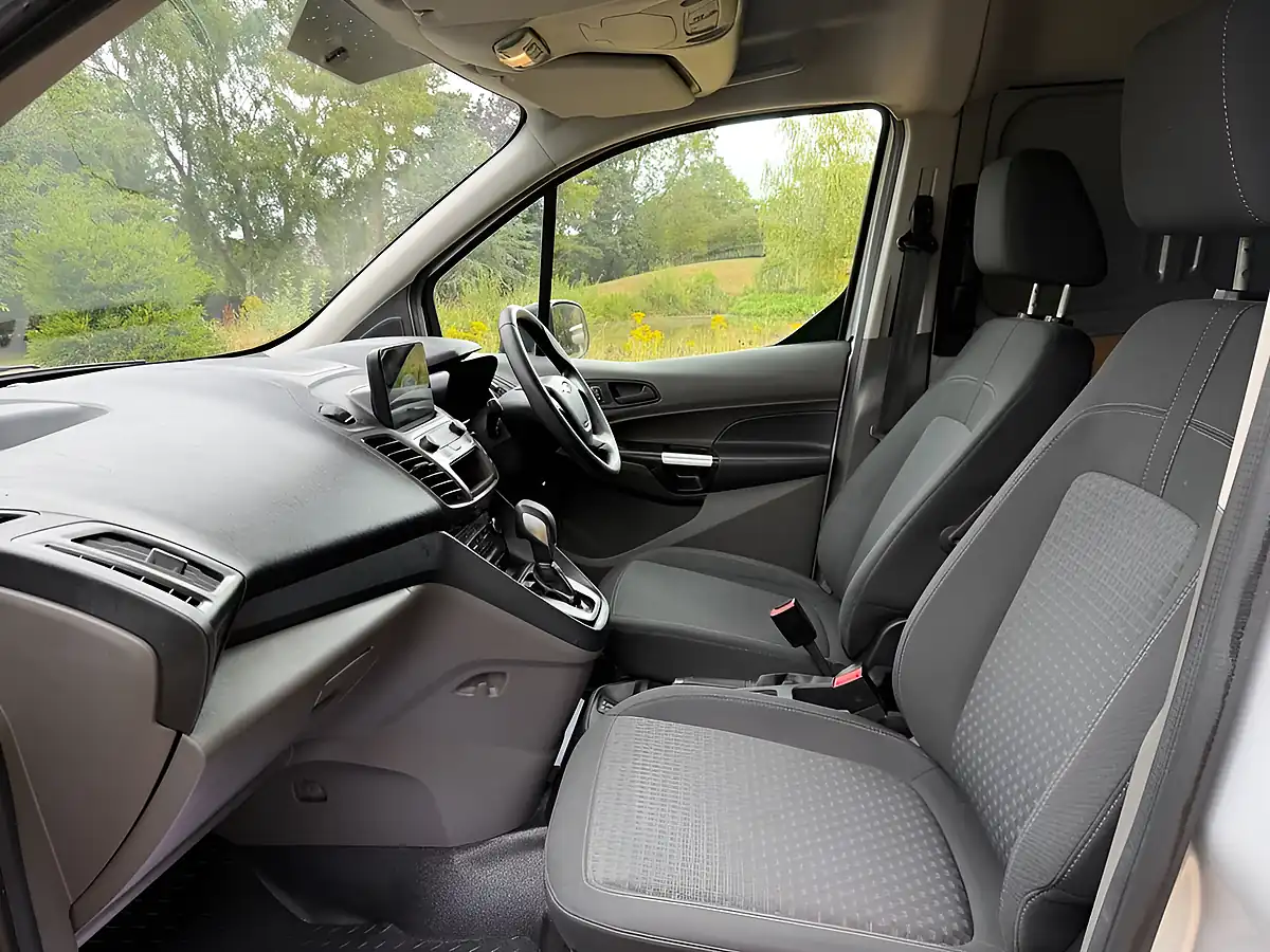 Used 2021 Ford Transit Connect Trend Crew Van Double Cab Silver - Interior and Exterior details 14