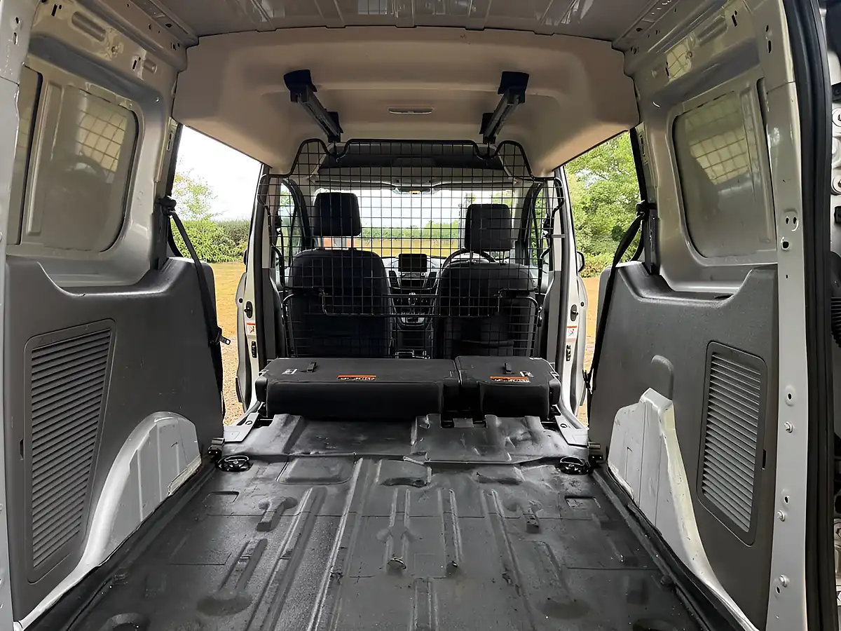 Used 2021 Ford Transit Connect Trend Crew Van Double Cab Silver - Interior and Exterior details 20