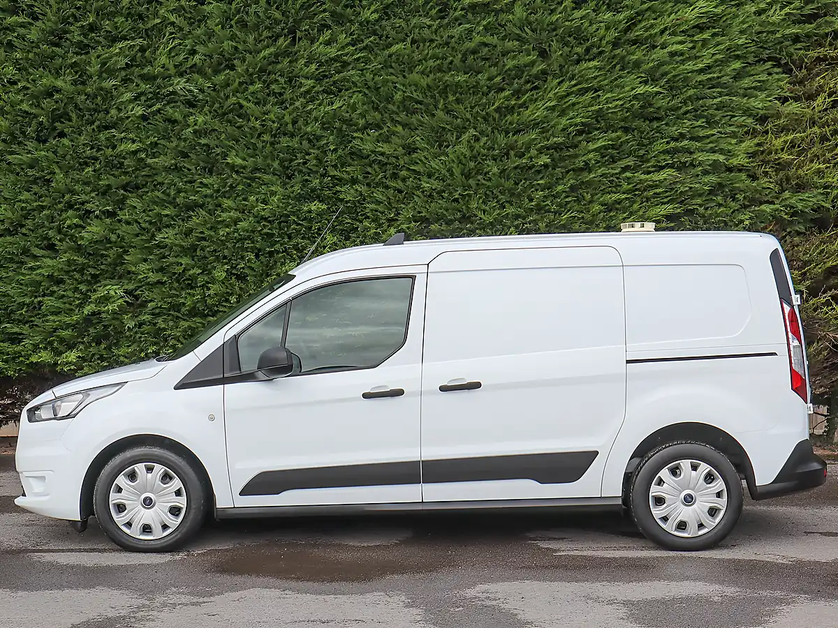 Used 2021 Ford Transit Connect Trend Frozen White - Interior and Exterior details 13