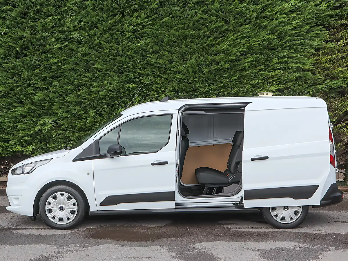 Used 2021 Ford Transit Connect Trend Frozen White - Interior and Exterior details 14