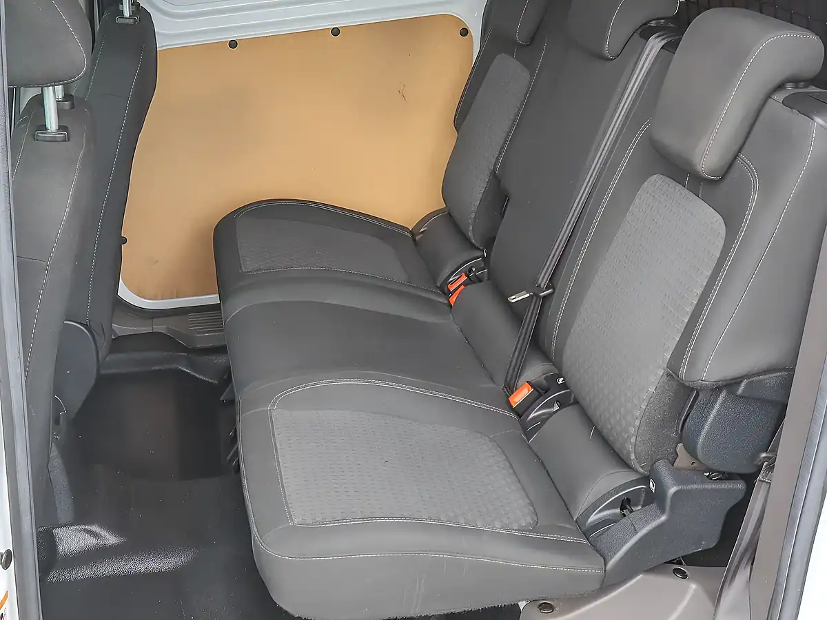 Used 2021 Ford Transit Connect Trend Frozen White - Interior and Exterior details 15